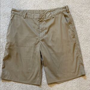 Men's khaki Nike Golf Shorts size L